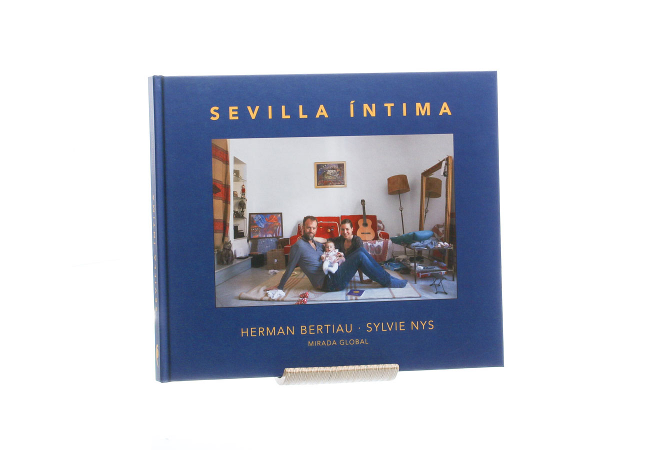 Libro de fotografías "Sevilla íntima"